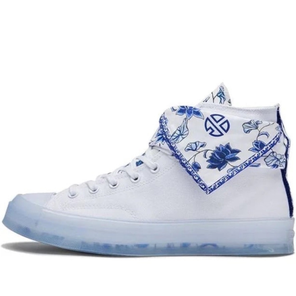 Brand new converse x Lay Zhang